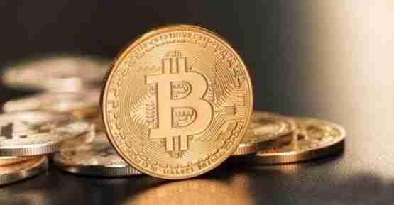 2024年比特币交易所余额波动分析